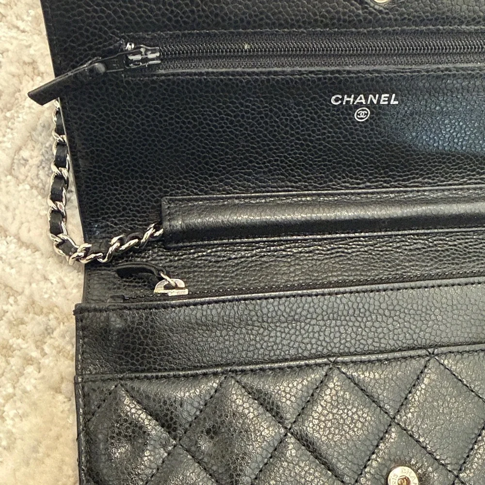 Chanel Wallet on Chain